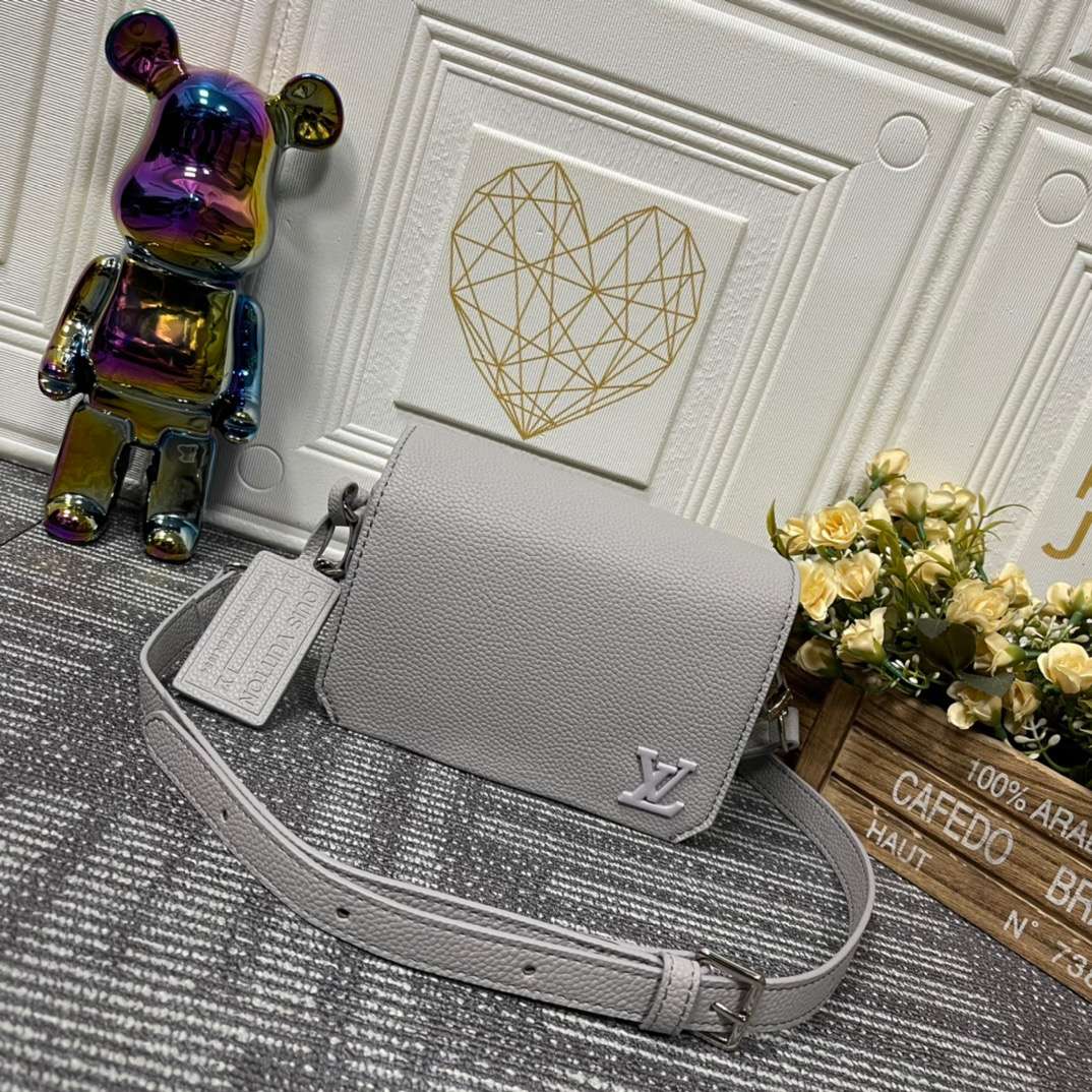 New Fashion L*V Handbag 1081 QA