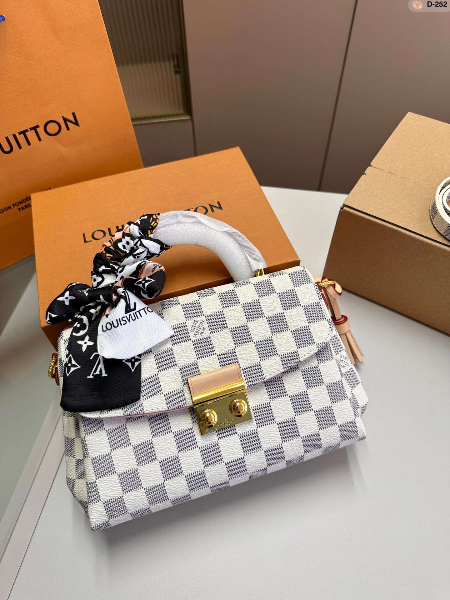 Modern Luxury Daily Bag L4430 FSC Modern Luxury Daily Bag L4430 FSC