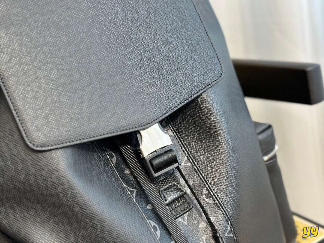 Modern Luxury Daily Bag L4354 FSC Modern Luxury Daily Bag L4354 FSC