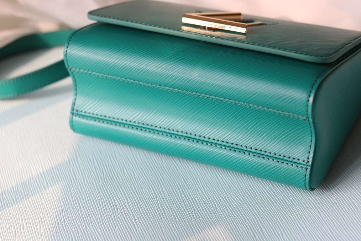 New Fashion L*V Handbag 1102 QA New Fashion L*V Handbag 1102 QA