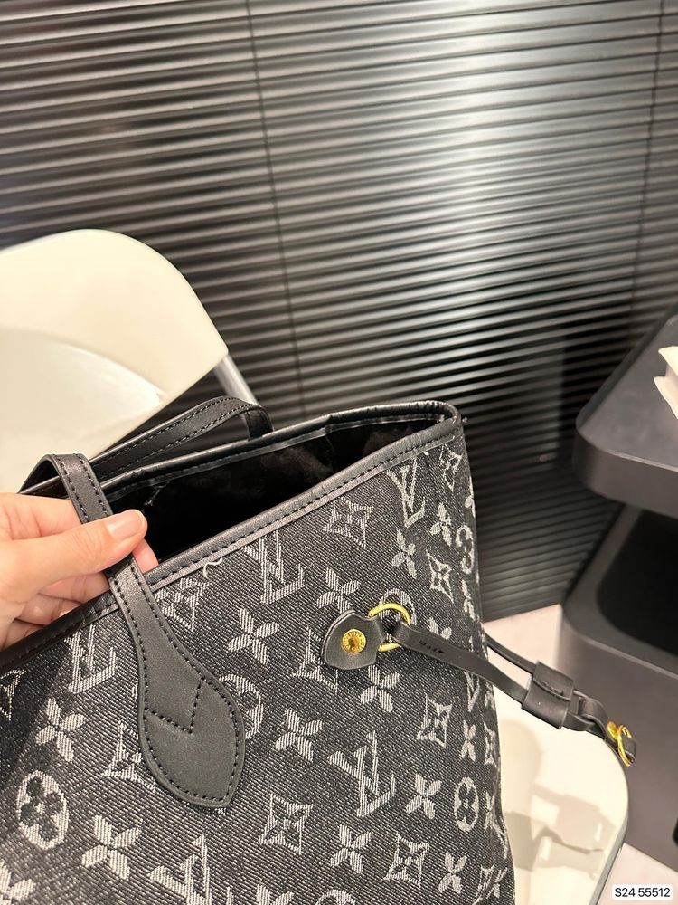 Modern Luxury Daily Bag L4984 FSC Modern Luxury Daily Bag L4984 FSC