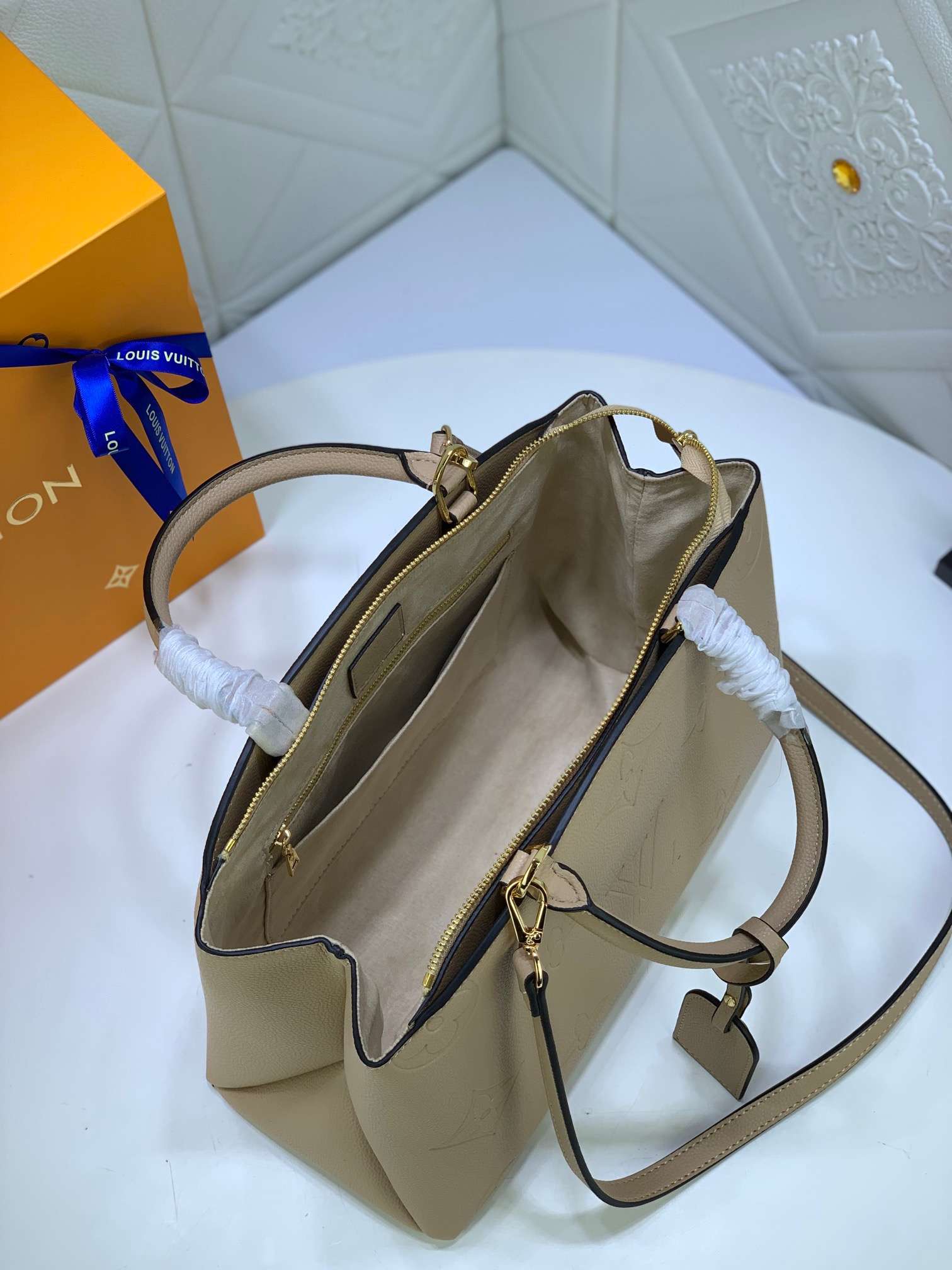 New Fashion L*V Handbag 987 QA New Fashion L*V Handbag 987 QA