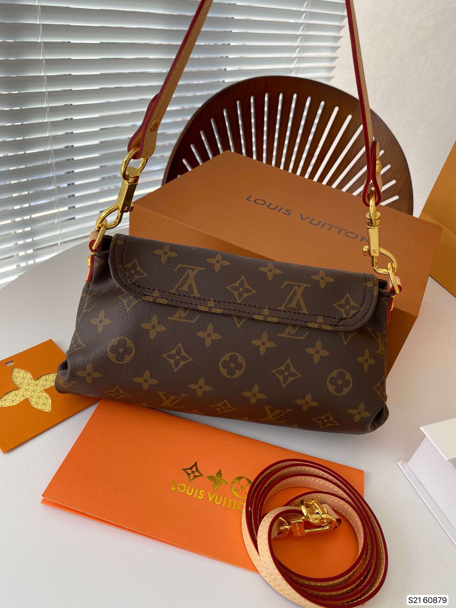 Modern Luxury Daily Bag L4259 FSC Modern Luxury Daily Bag L4259 FSC