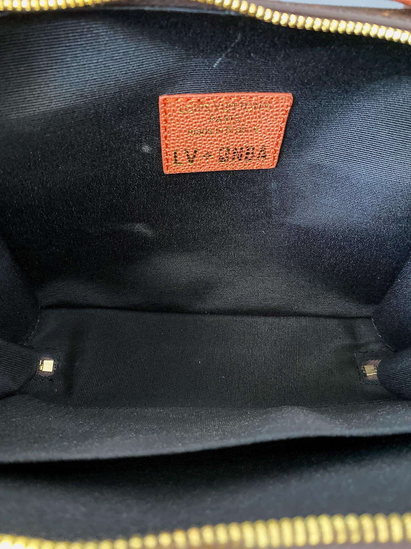Modern Luxury Daily Bag L3527 FSC