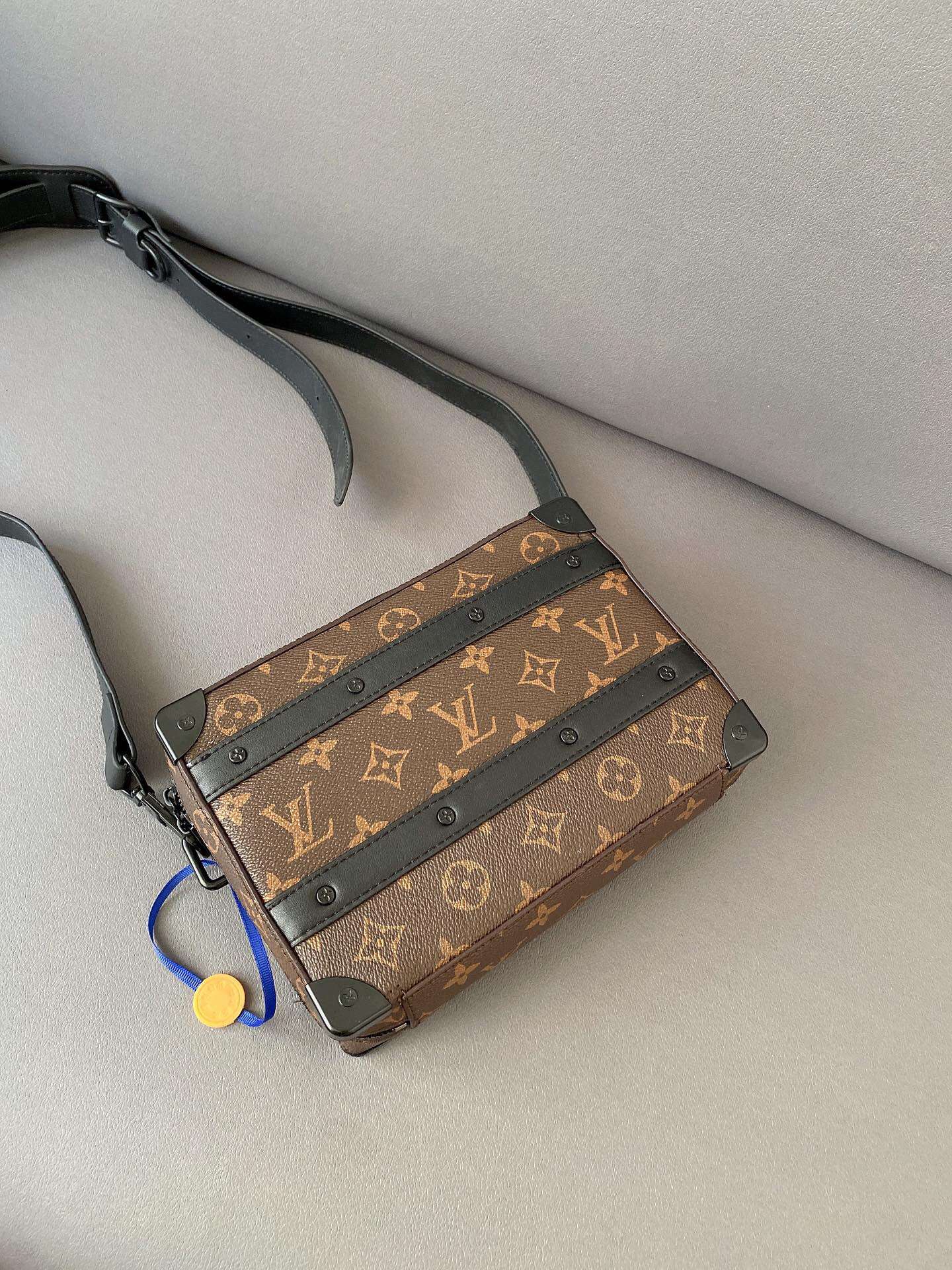 Modern Luxury Daily Bag L3527 FSC