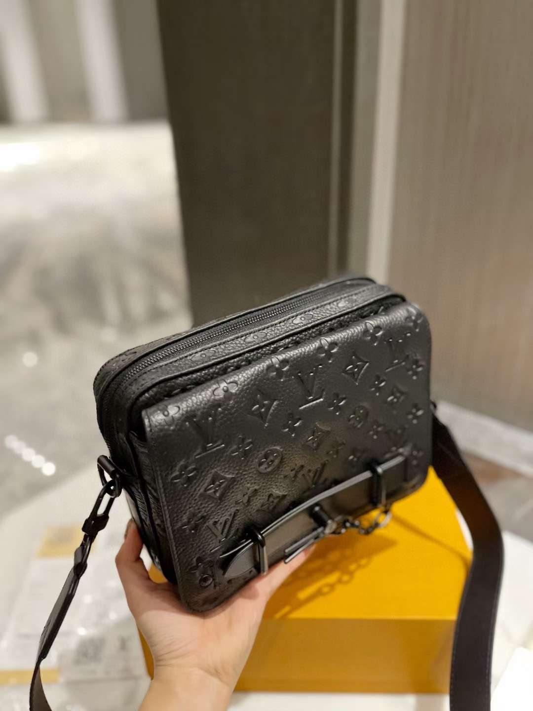 Modern Luxury Daily Bag L3845 FSC