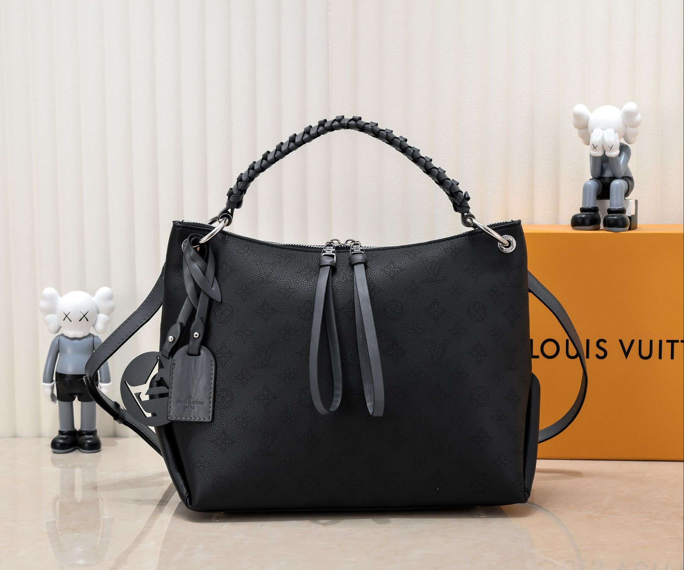 New Fashion L*V Handbag 1025 QA