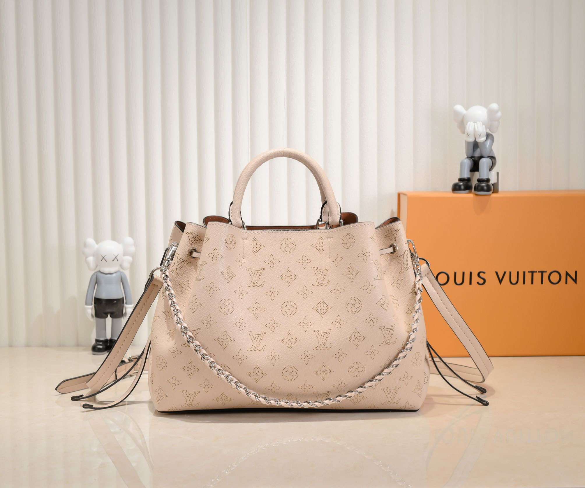 New Fashion L*V Handbag 976 QA