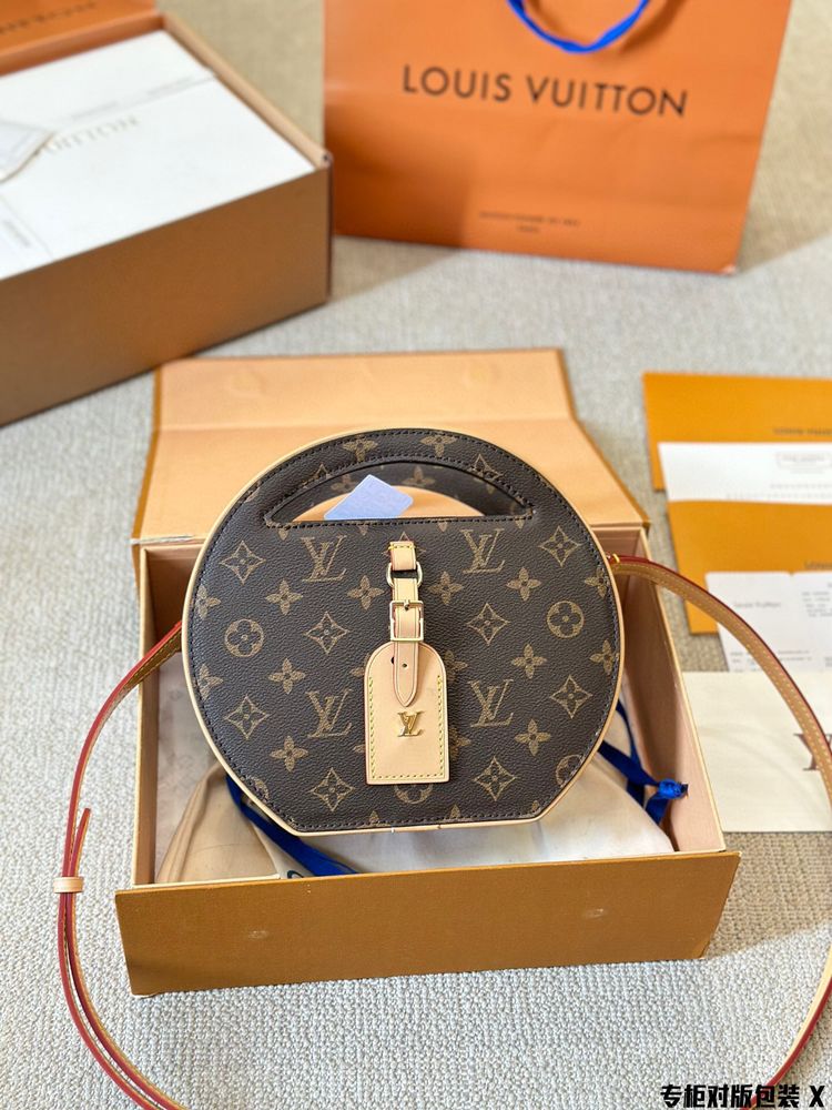 Modern Luxury Daily Bag L4874 FSC Modern Luxury Daily Bag L4874 FSC