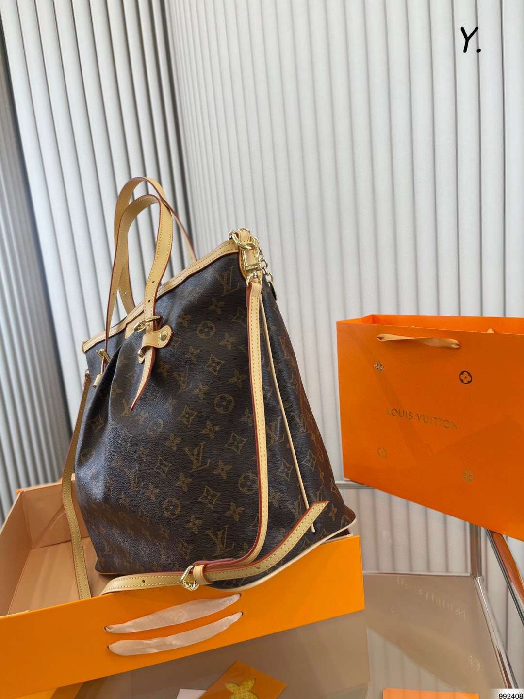 Modern Luxury Daily Bag L3585 FSC