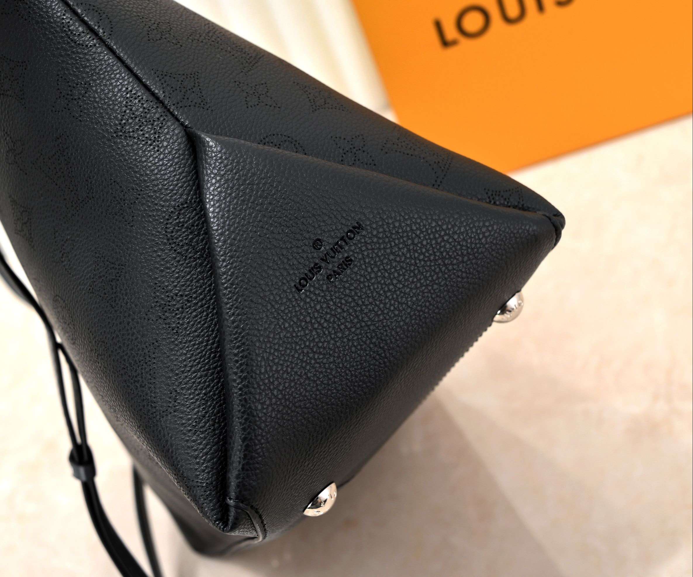 New Fashion L*V Handbag 1025 QA
