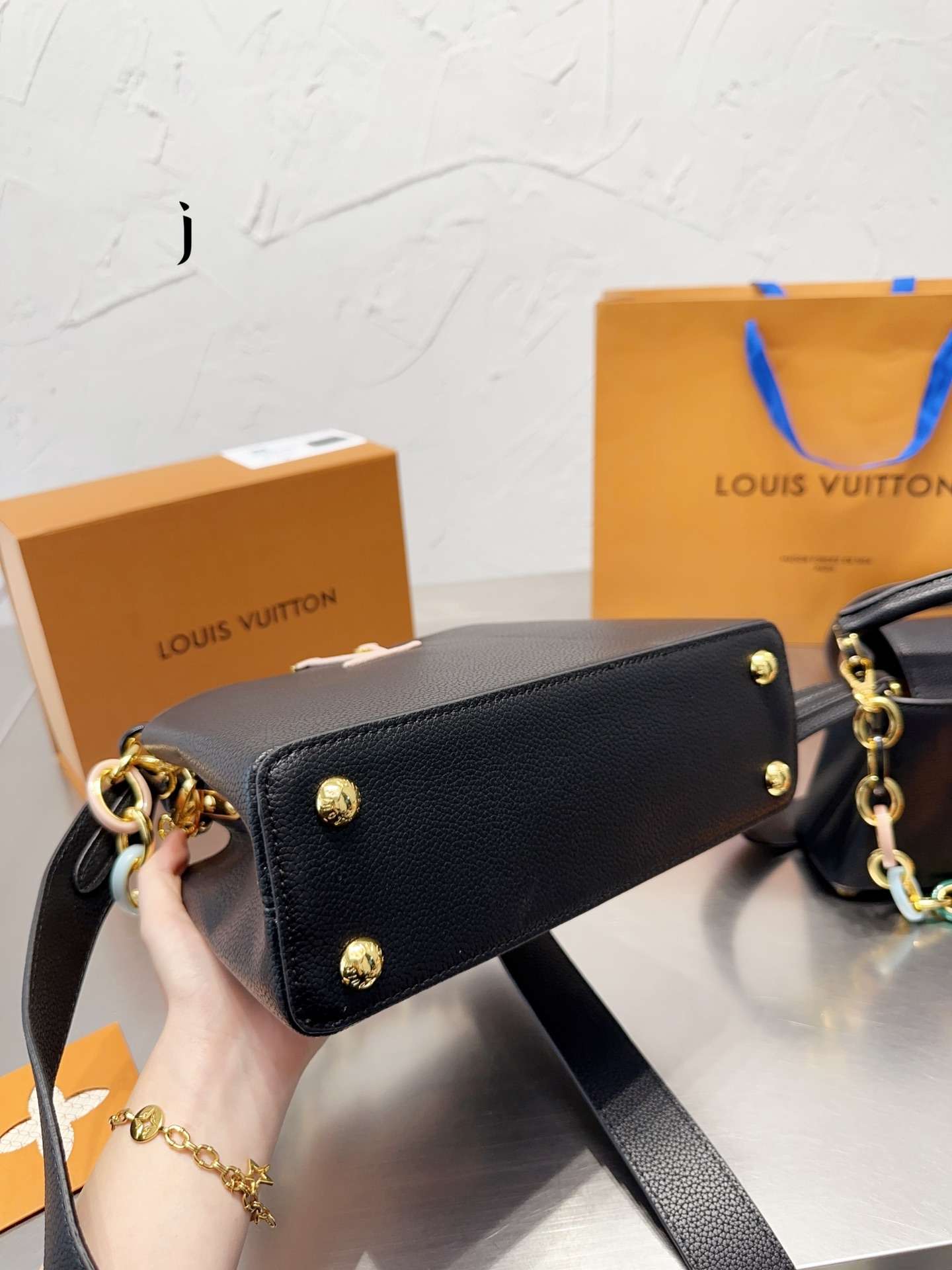 Modern Luxury Daily Bag L4464 FSC Modern Luxury Daily Bag L4464 FSC
