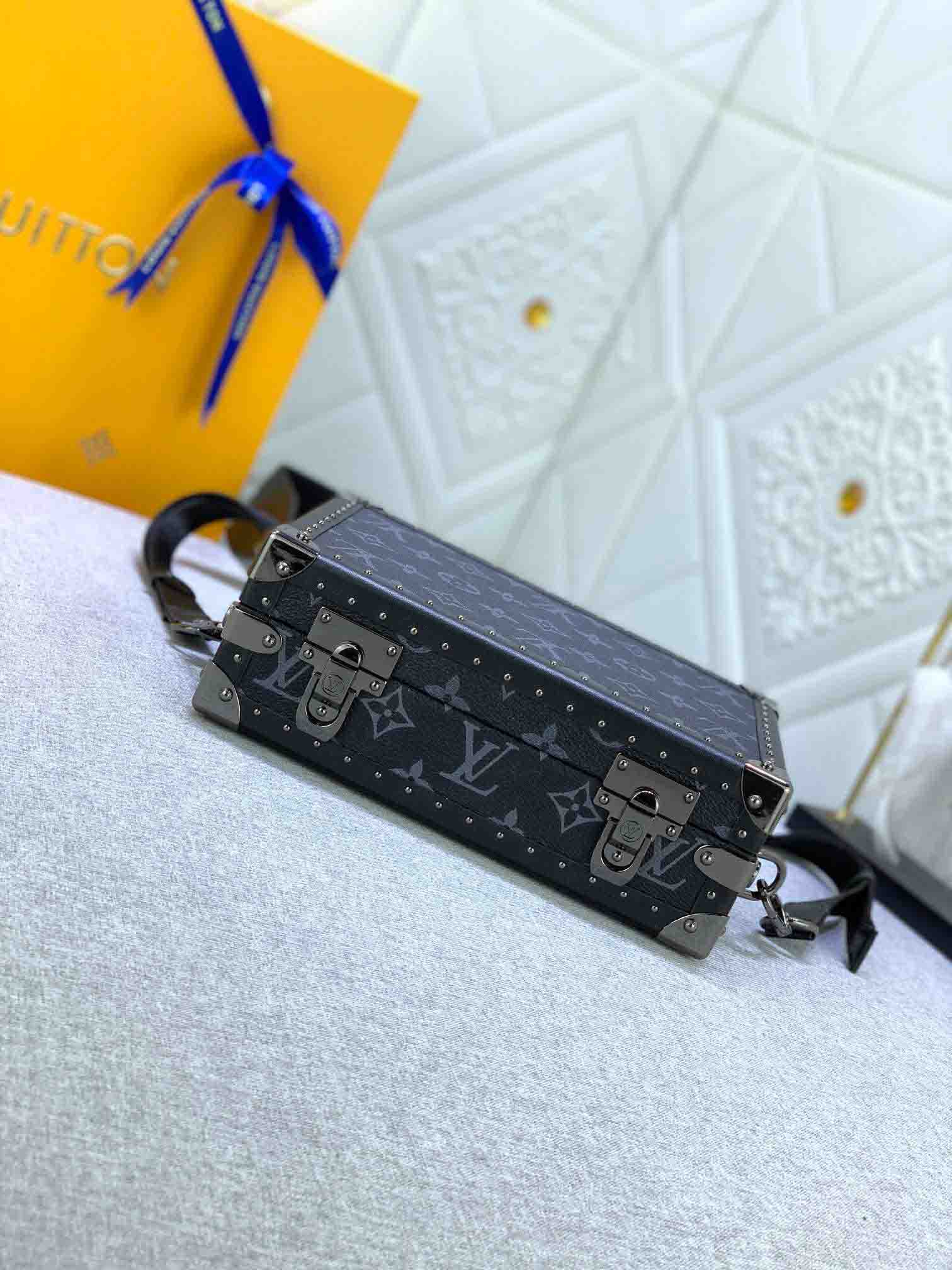 New Fashion L*V Handbag 927 QA
