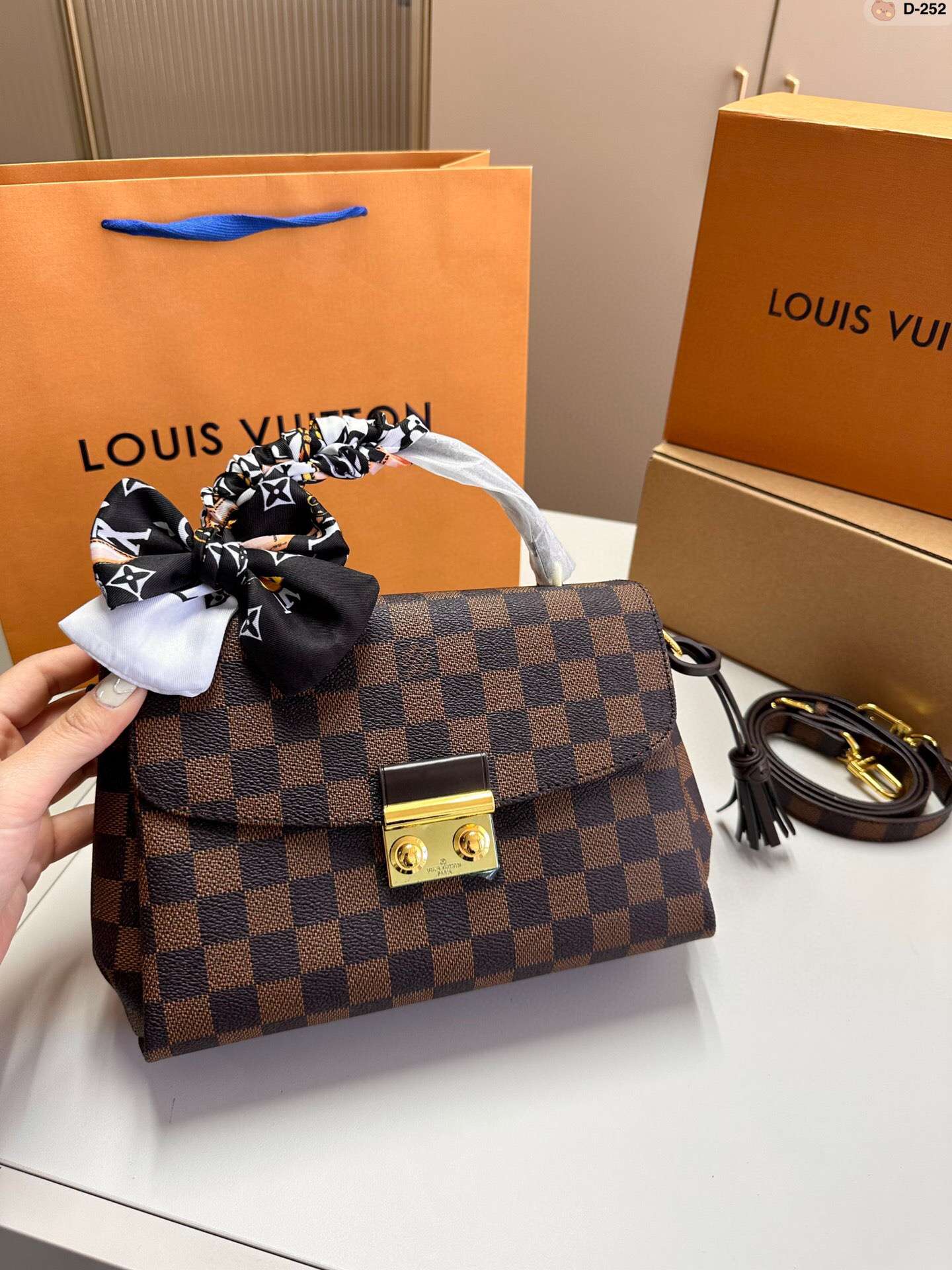 Modern Luxury Daily Bag L4430 FSC Modern Luxury Daily Bag L4430 FSC