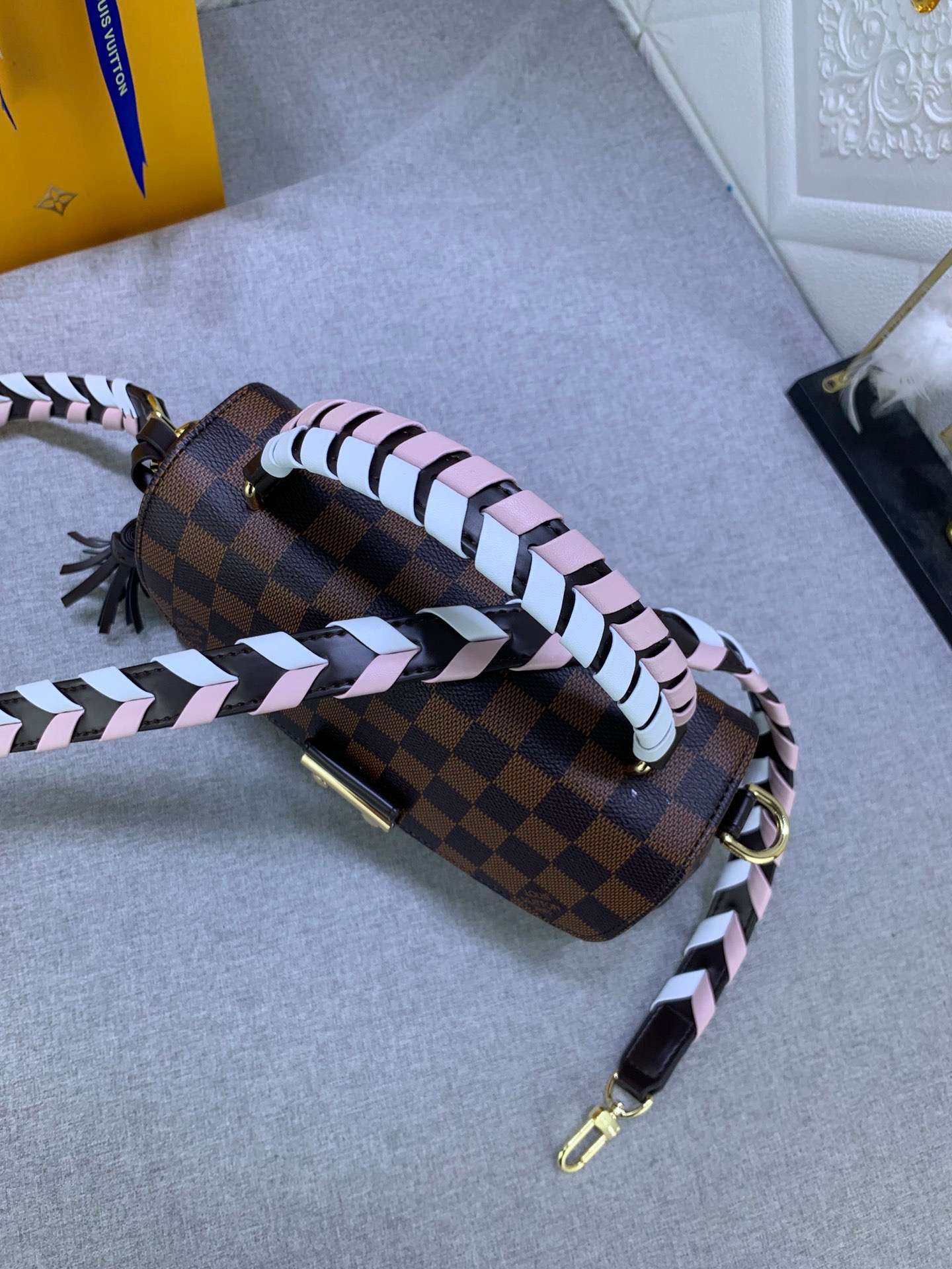 New Fashion L*V Handbag 1054 QA