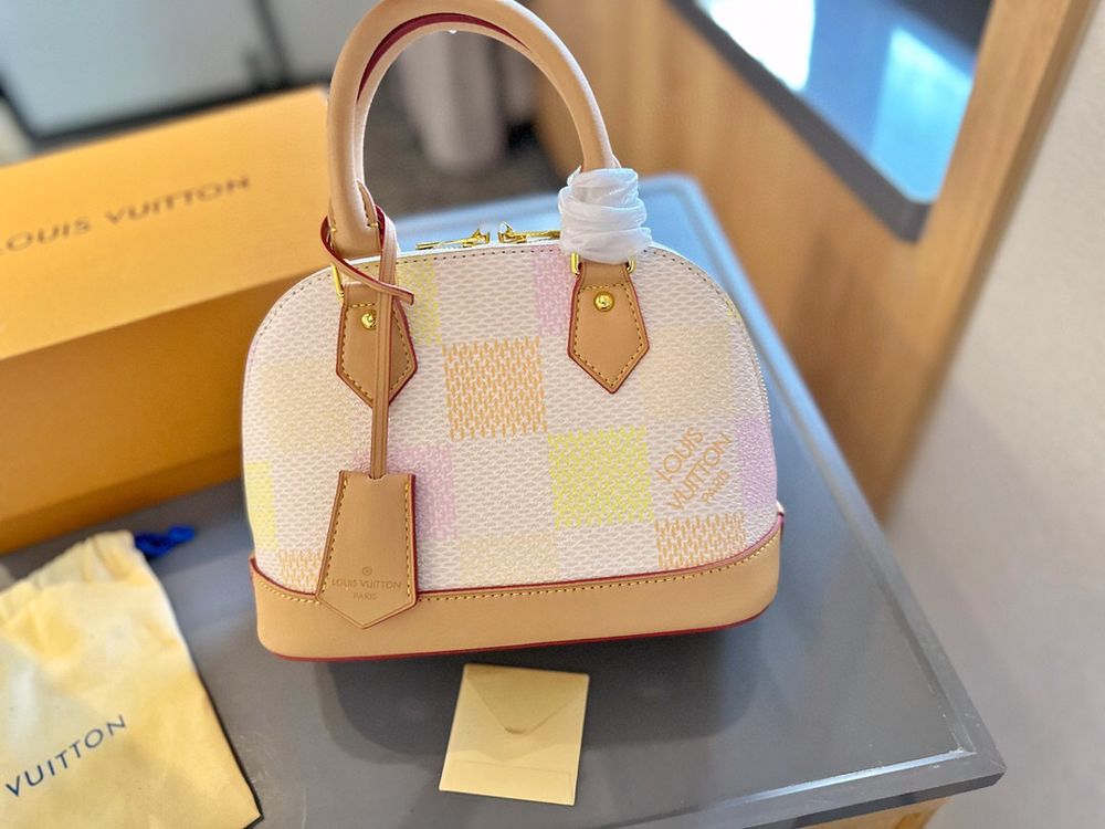 Modern Luxury Daily Bag L4873 FSC Modern Luxury Daily Bag L4873 FSC