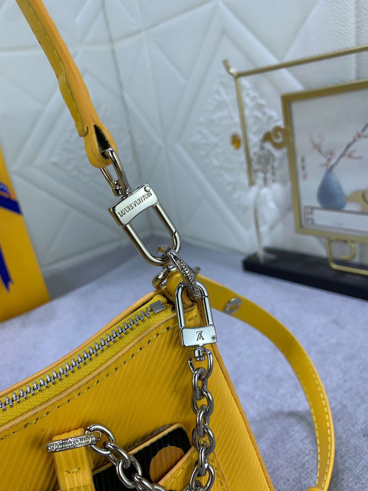 New Fashion L*V Handbag 1136 QA