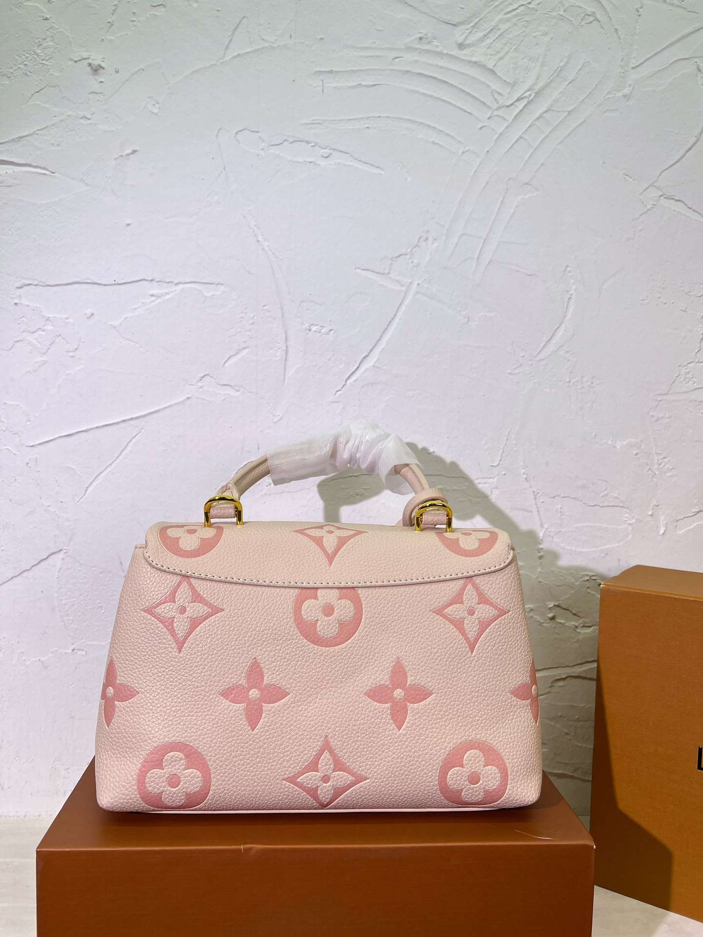 Modern Luxury Daily Bag L4479 FSC Modern Luxury Daily Bag L4479 FSC