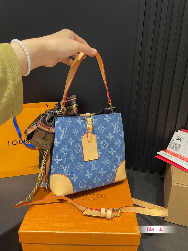Modern Luxury Daily Bag L4891 FSC Modern Luxury Daily Bag L4891 FSC