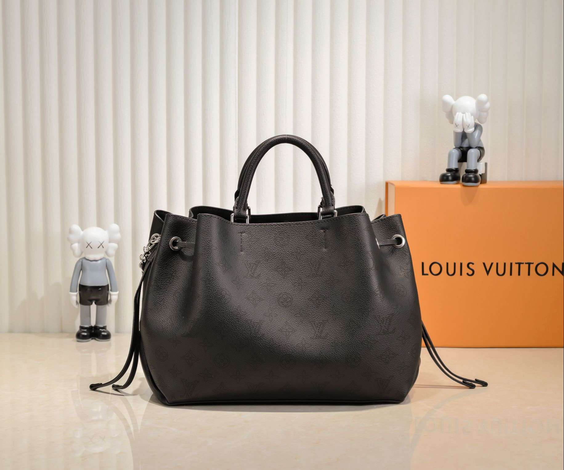 New Fashion L*V Handbag 976 QA