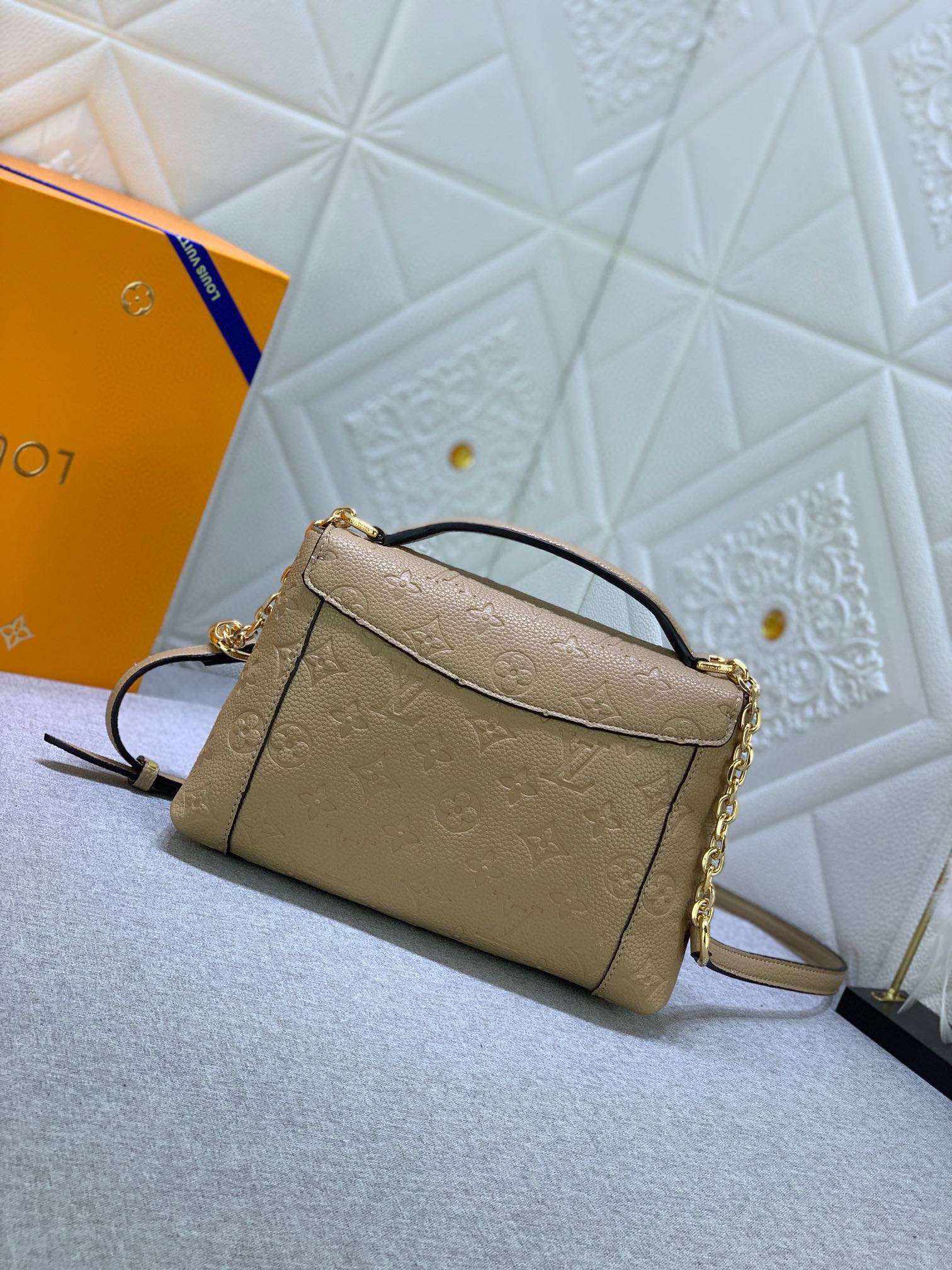 New Fashion L*V Handbag 994 QA New Fashion L*V Handbag 994 QA