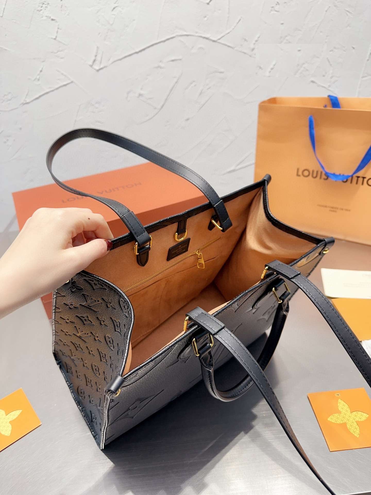 Modern Luxury Daily Bag L3810 FSC