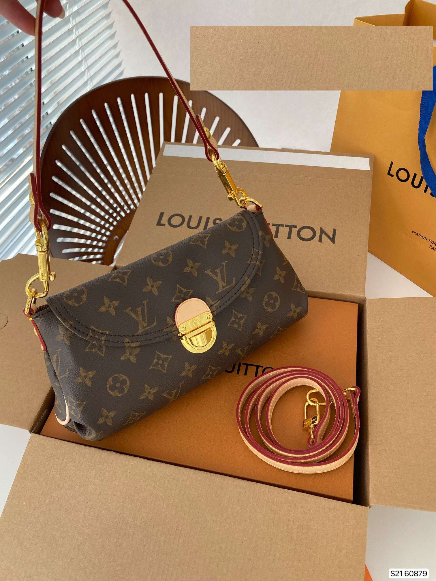 Modern Luxury Daily Bag L4259 FSC Modern Luxury Daily Bag L4259 FSC