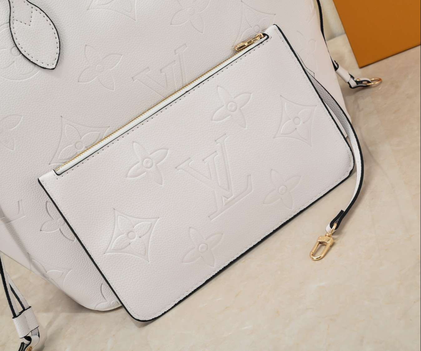 New Fashion L*V Handbag 999 QA