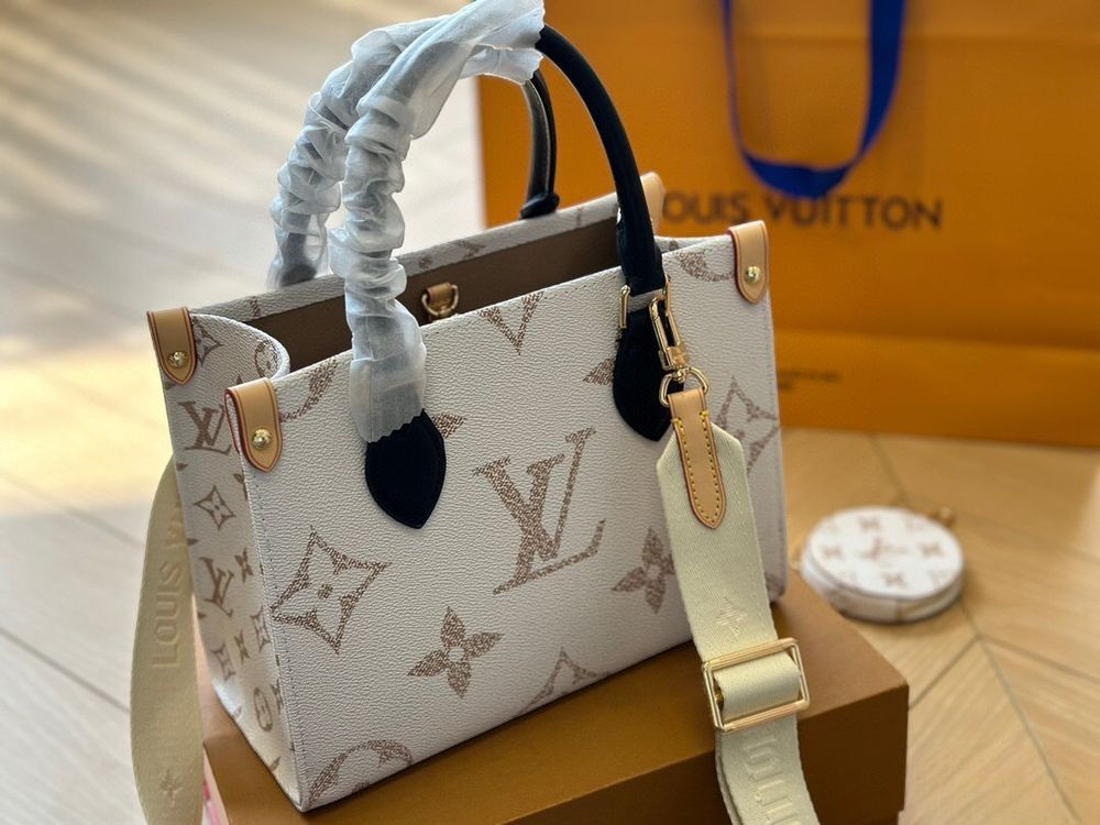 Modern Luxury Daily Bag L4875 FSC