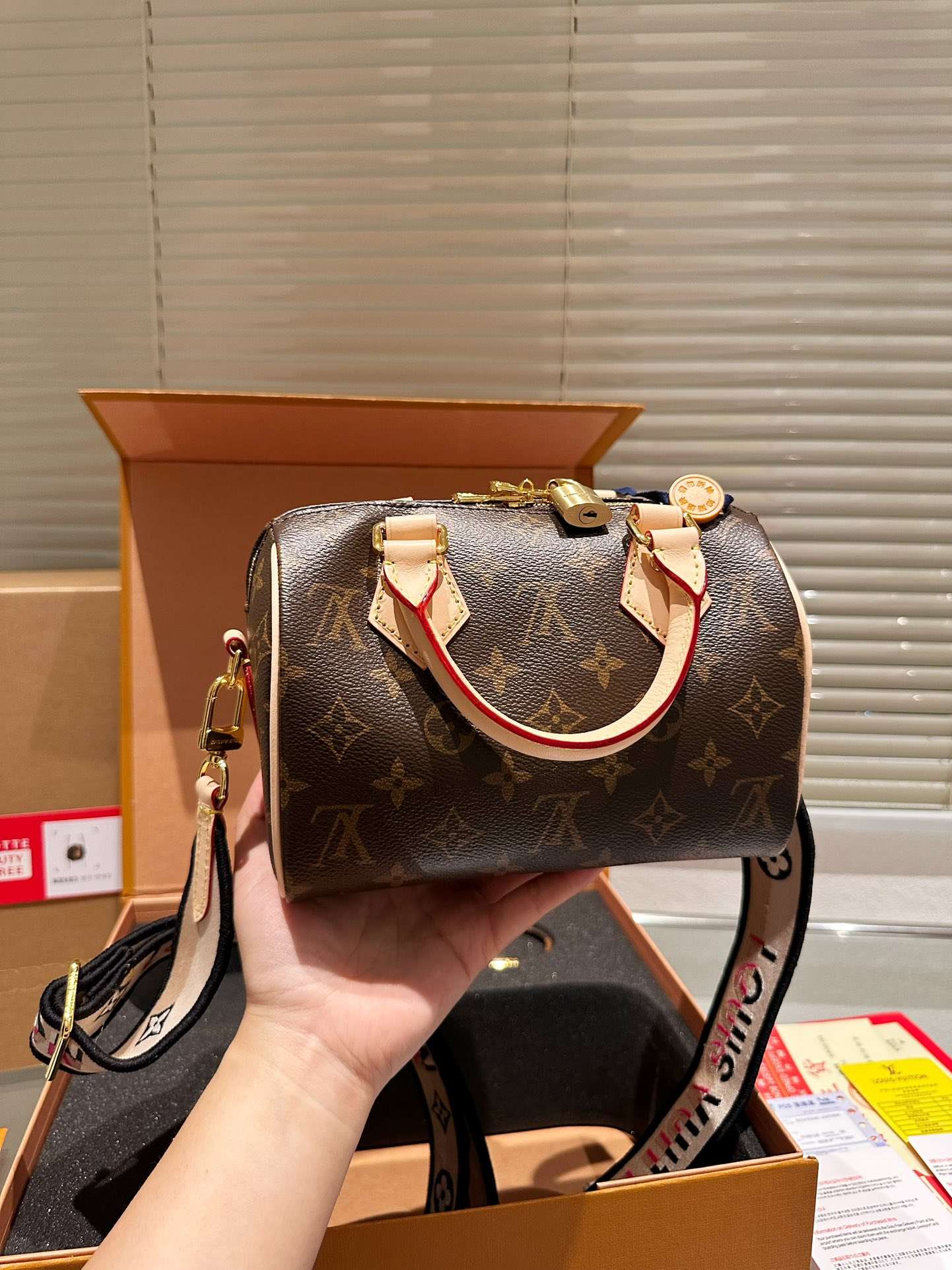 New Fashion Bag L4500 TEN New Fashion Bag L4500 TEN