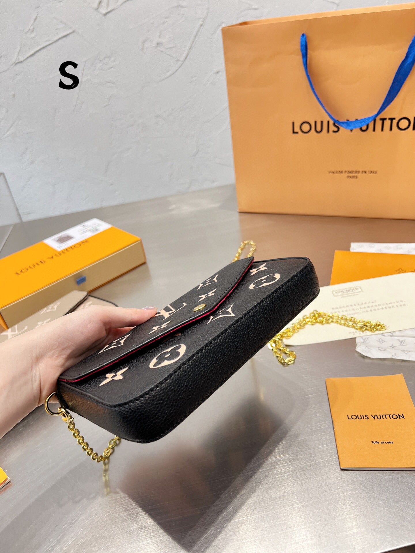Modern Luxury Daily Bag L3339 FSC