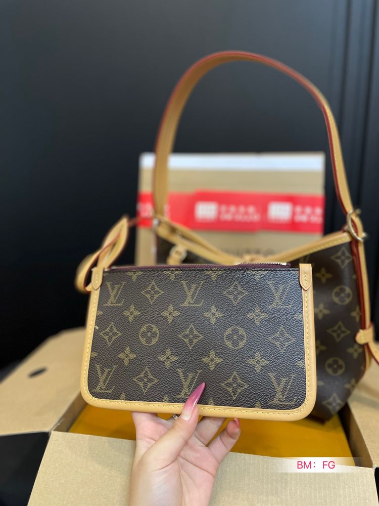 Modern Luxury Daily Bag L4985 FSC Modern Luxury Daily Bag L4985 FSC