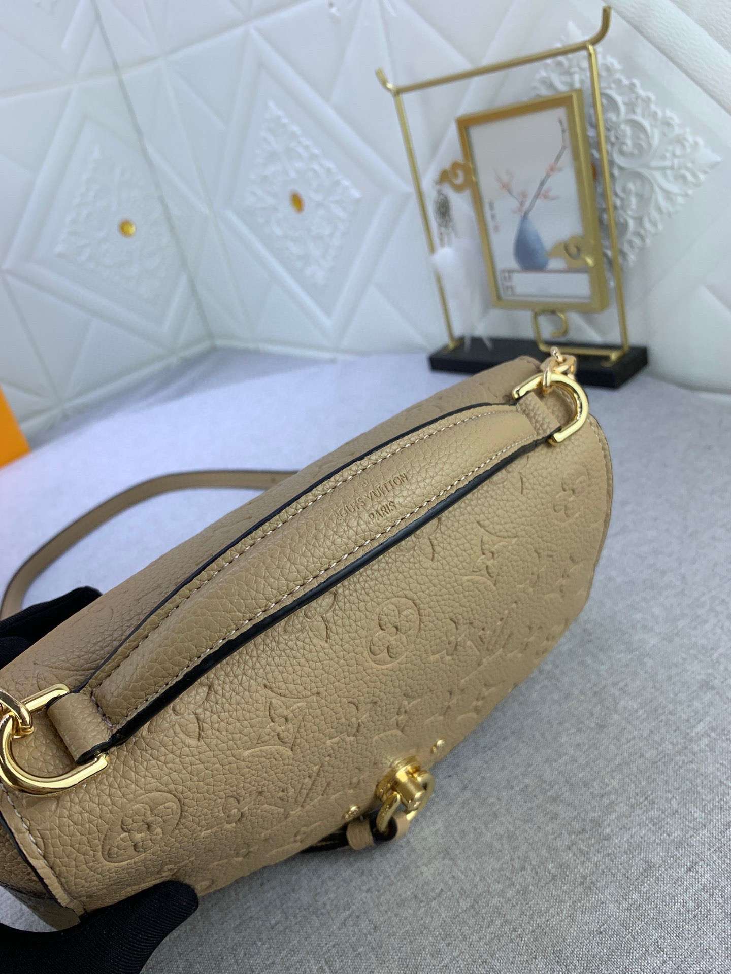New Fashion L*V Handbag 994 QA New Fashion L*V Handbag 994 QA