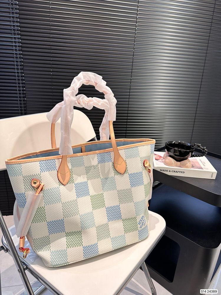 Modern Luxury Daily Bag L4885 FSC Modern Luxury Daily Bag L4885 FSC