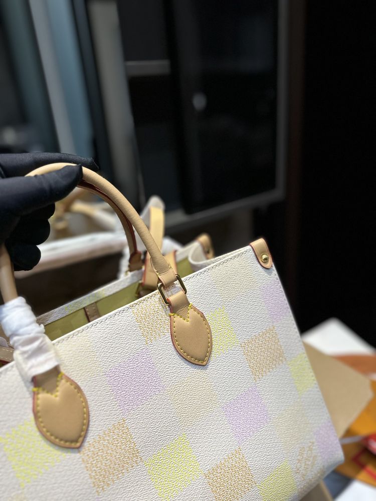 Modern Luxury Daily Bag L4879 FSC Modern Luxury Daily Bag L4879 FSC