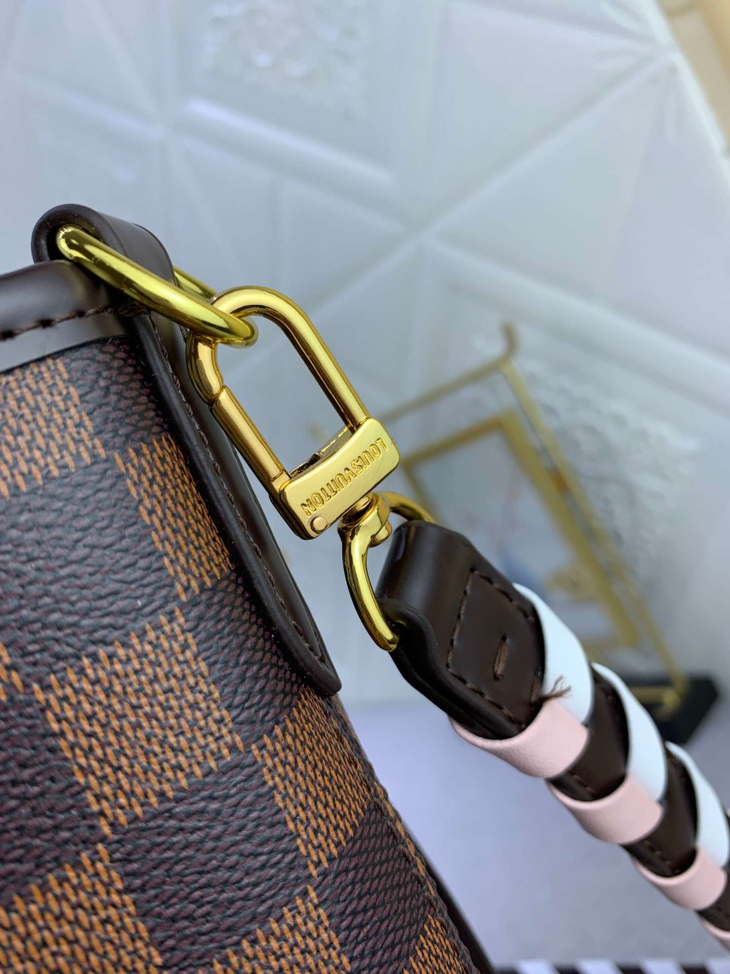 New Fashion L*V Handbag 1058 QA