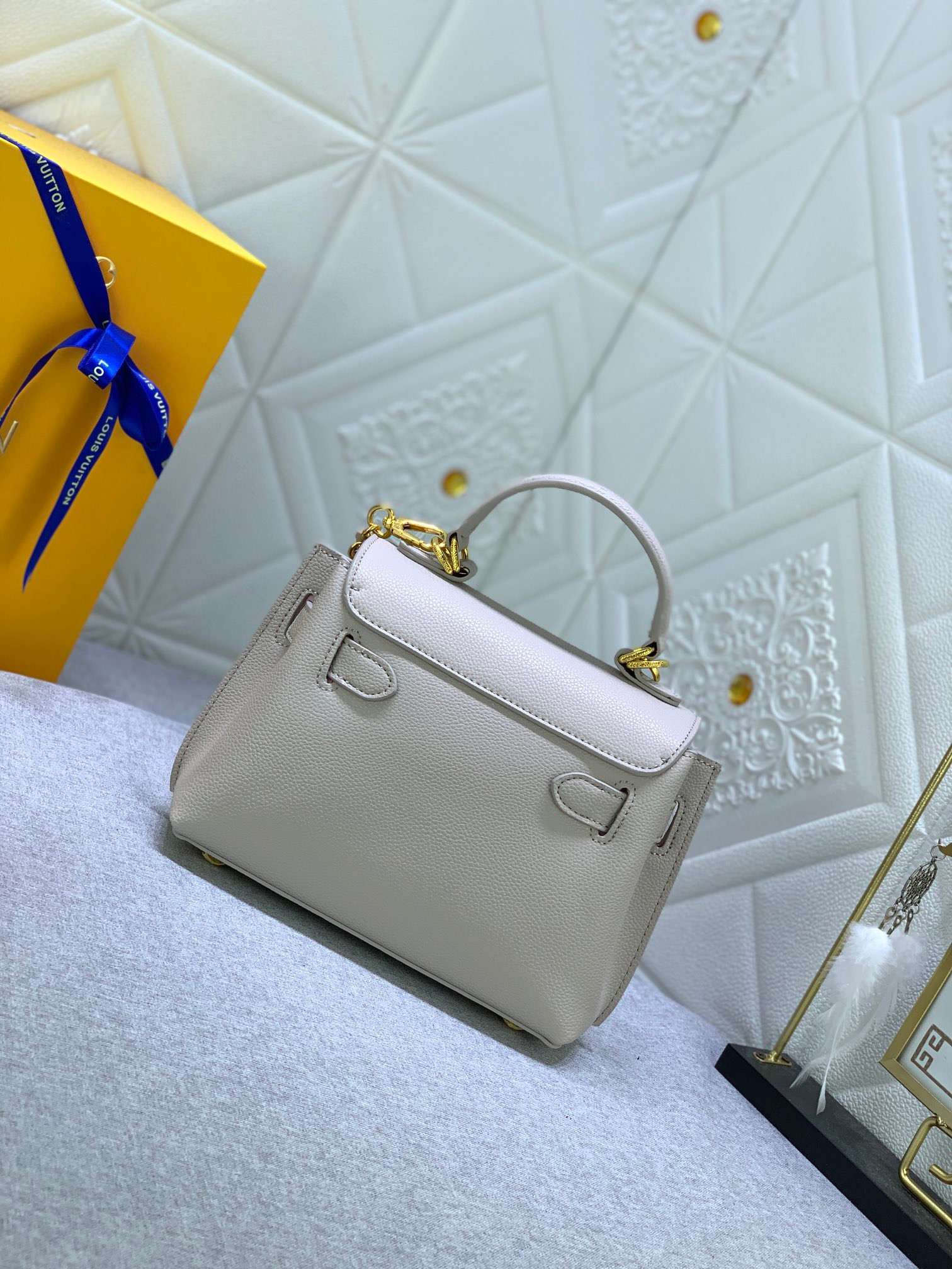 New Fashion L*V Handbag 975 QA