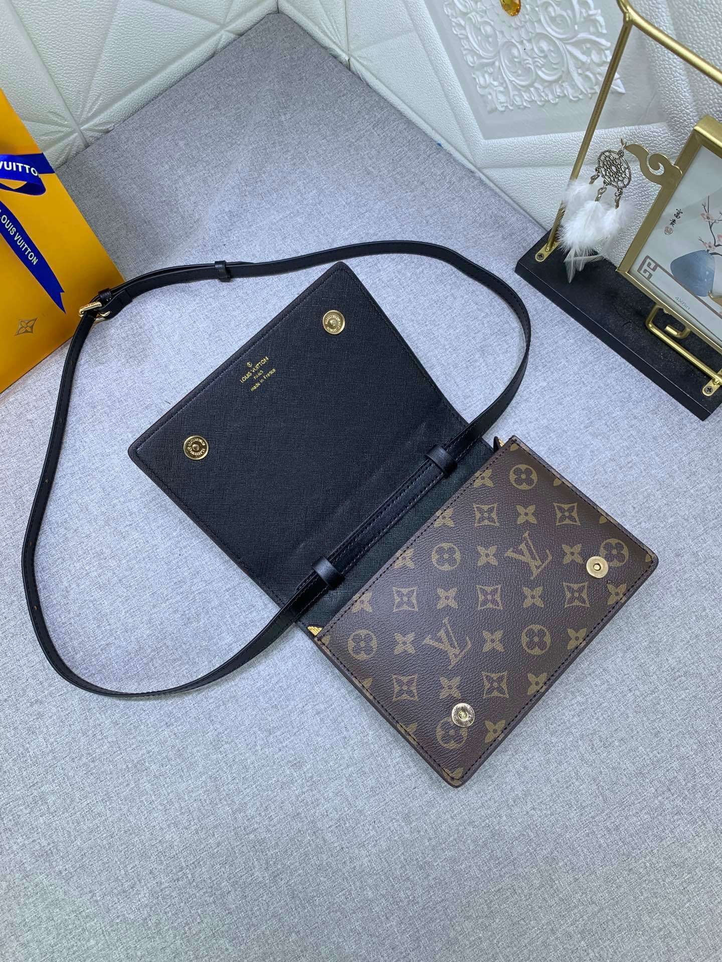 New Fashion L*V Handbag 1004 QA