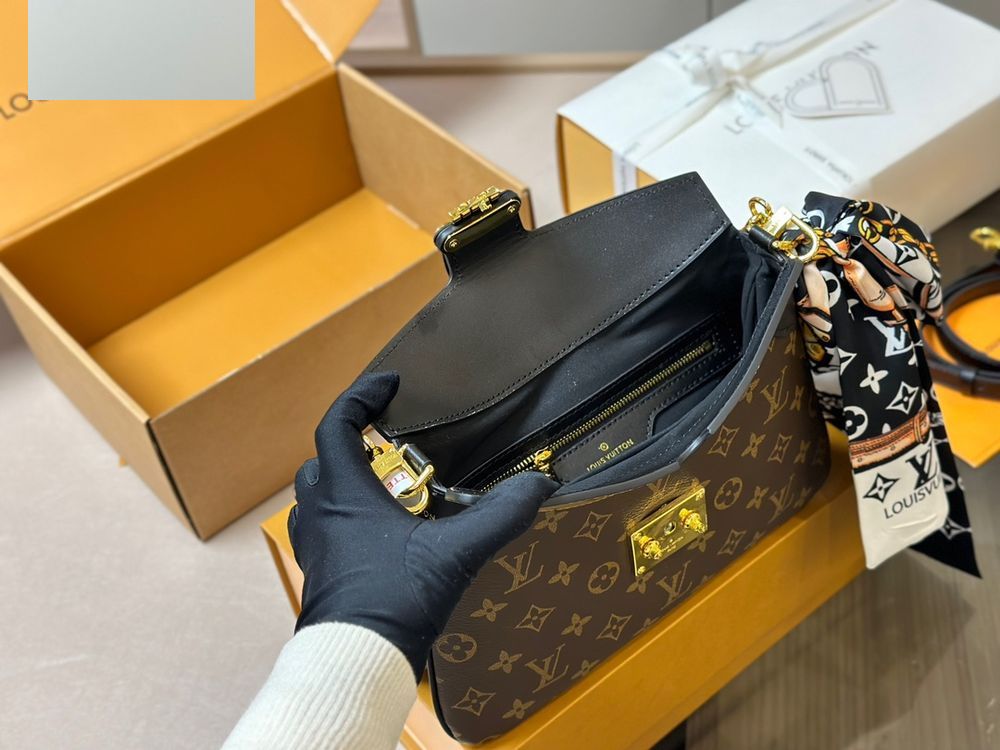 Modern Luxury Daily Bag L4787 FSC