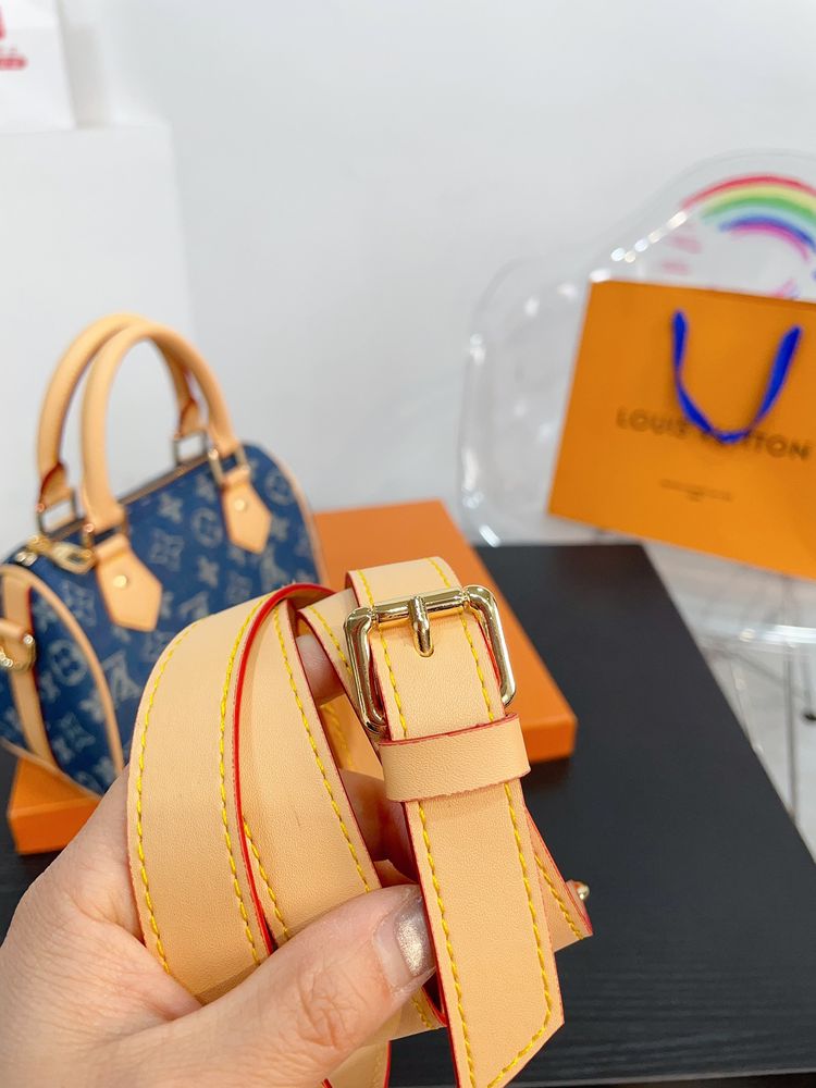 Modern Luxury Daily Bag L4892 FSC Modern Luxury Daily Bag L4892 FSC