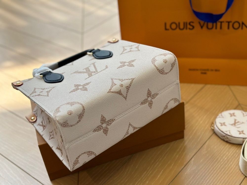 Modern Luxury Daily Bag L4875 FSC