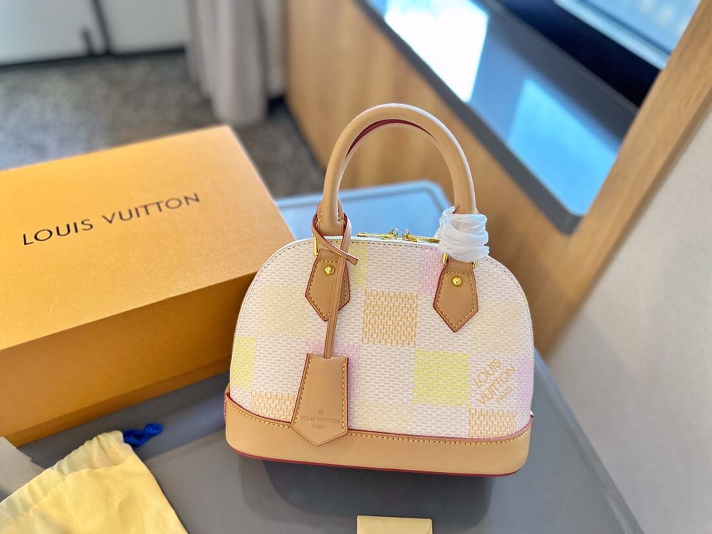 Modern Luxury Daily Bag L4873 FSC Modern Luxury Daily Bag L4873 FSC