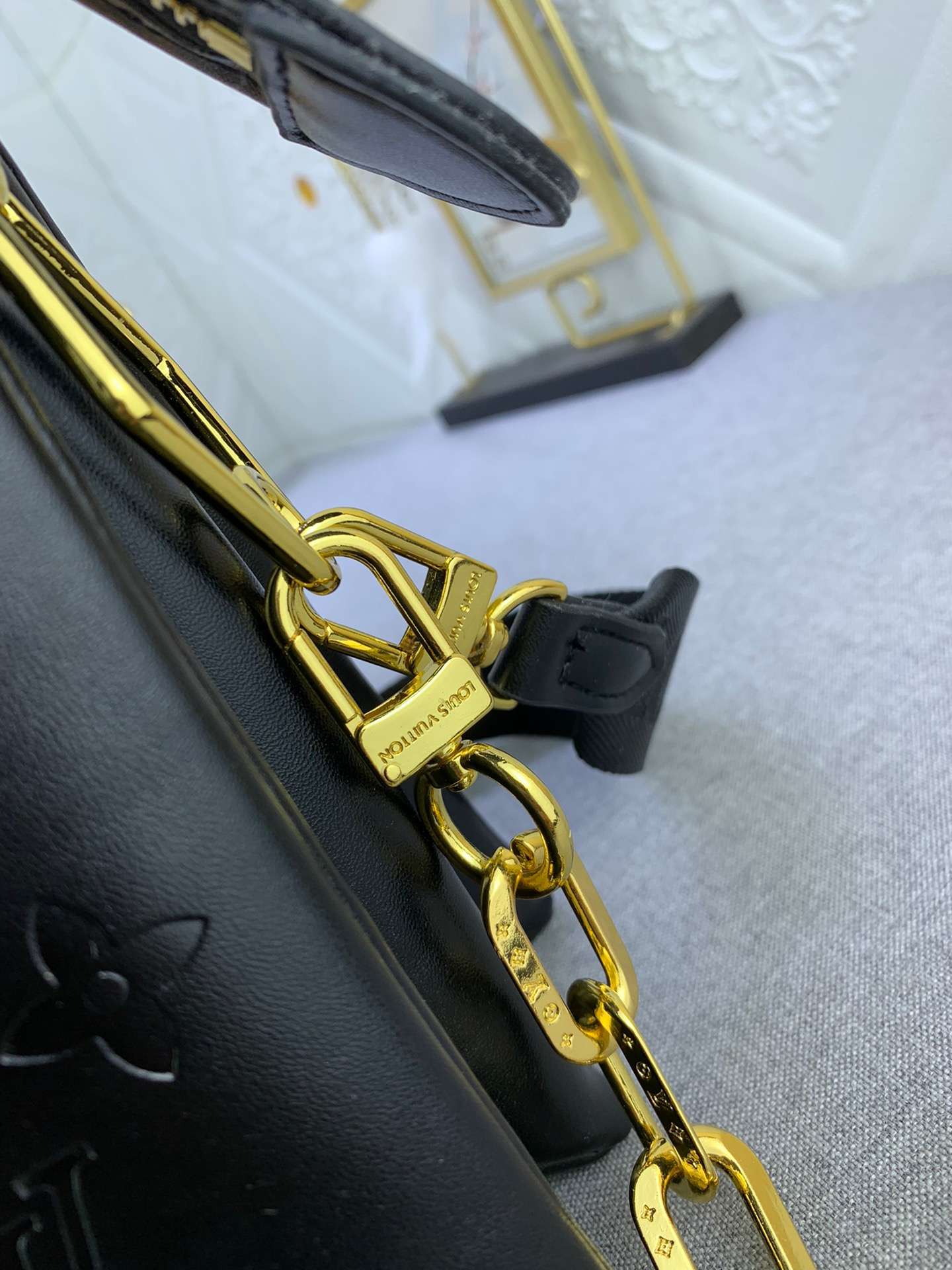 New Fashion L*V Handbag 1106 QA
