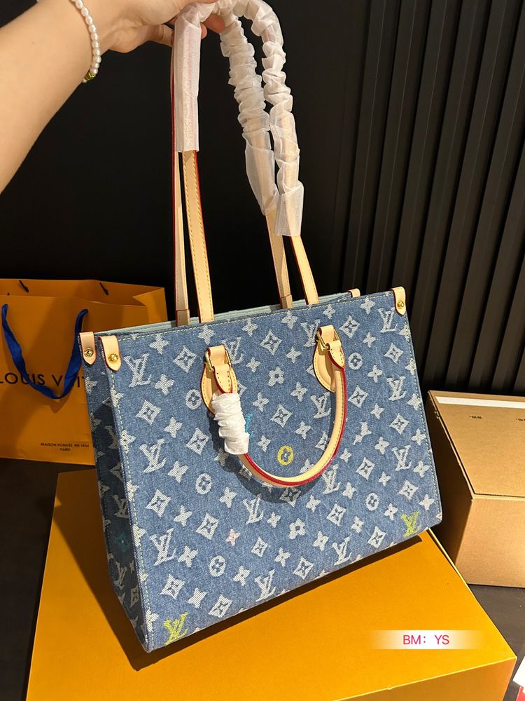 Modern Luxury Daily Bag L4894 FSC Modern Luxury Daily Bag L4894 FSC