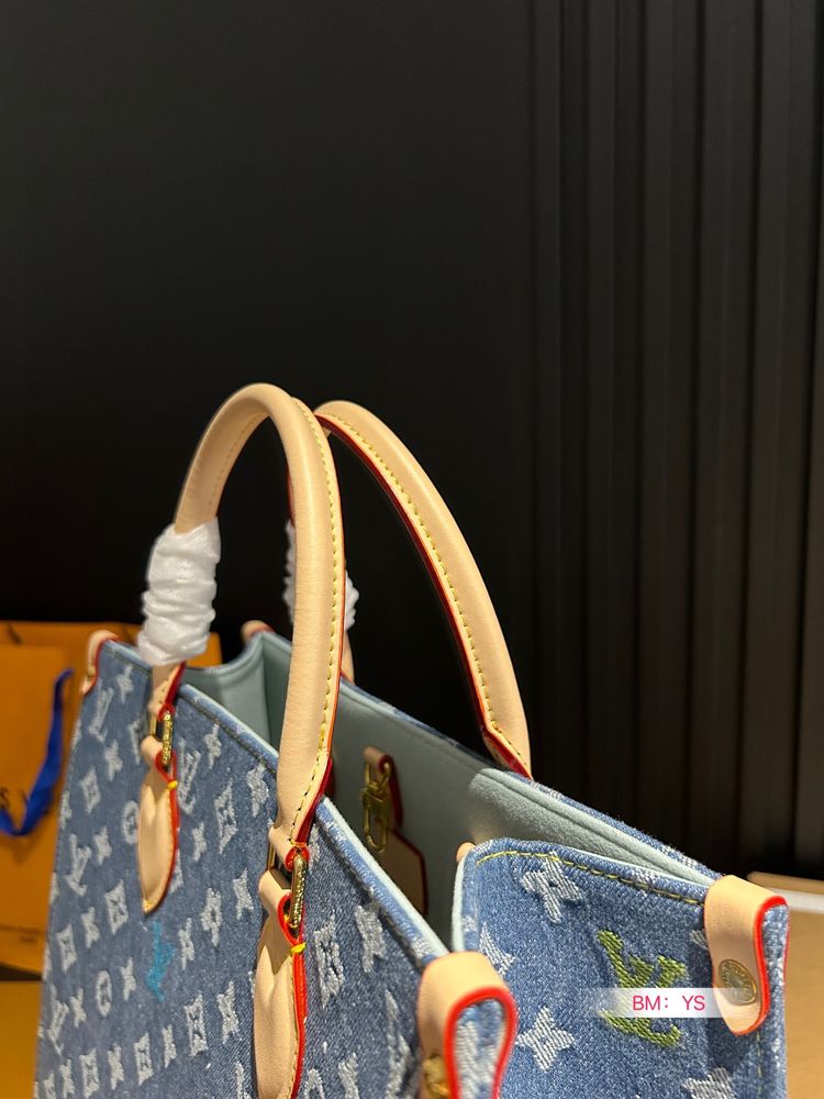 Modern Luxury Daily Bag L4894 FSC Modern Luxury Daily Bag L4894 FSC