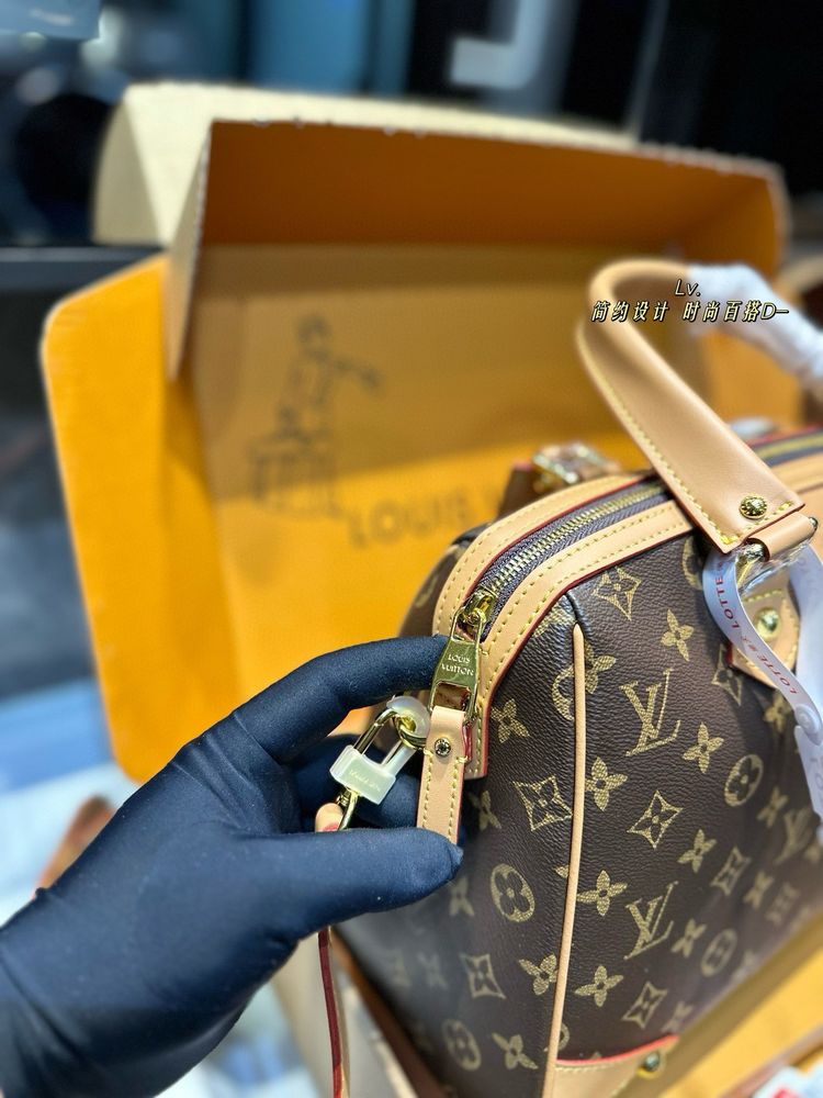 New Fashion LV Handbag L1093 QA