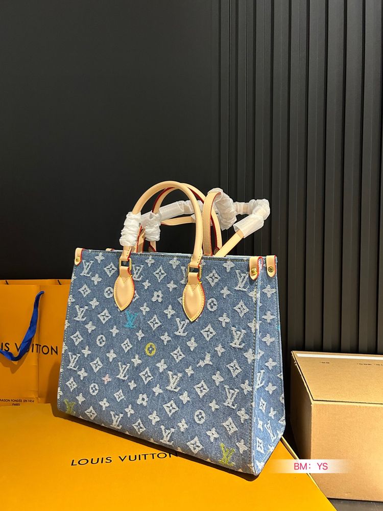 Modern Luxury Daily Bag L4894 FSC Modern Luxury Daily Bag L4894 FSC
