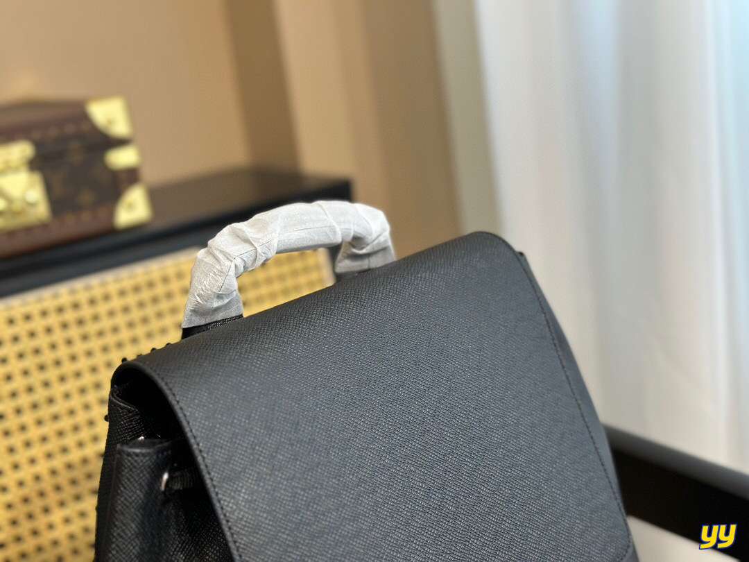 Modern Luxury Daily Bag L4354 FSC Modern Luxury Daily Bag L4354 FSC