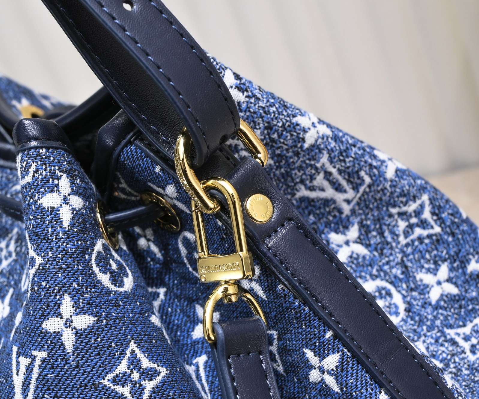 New Fashion L*V Handbag 1143 QA