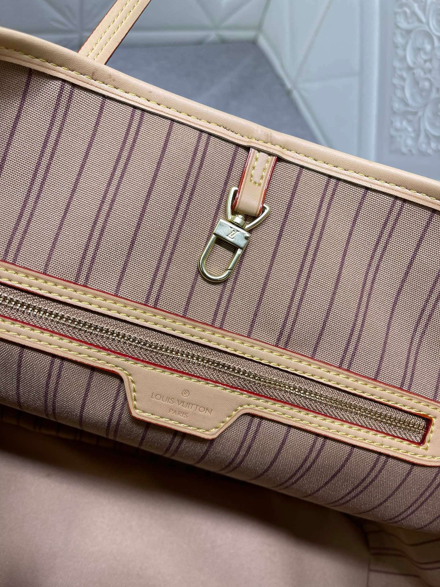 New Fashion L*V Handbag 1043 QA
